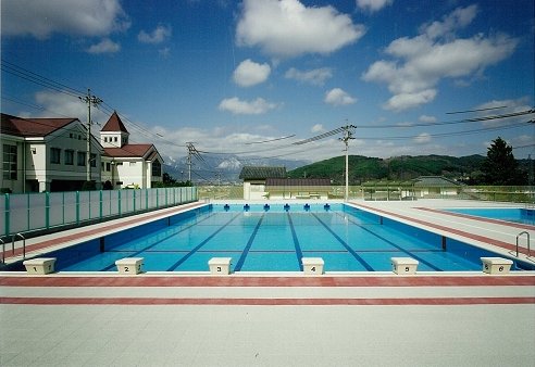 安曇野市 明南小学校 明科中学校 プール 体育施設 伊藤建築設計事務所