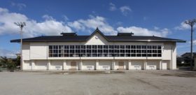 三郷中学校講堂非構造部材耐震化