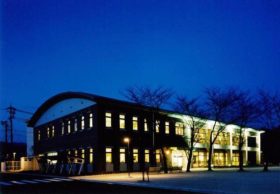 下諏訪町立図書館